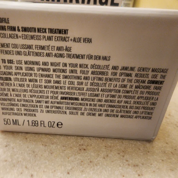 IL MAKIAGE Skincare and Body Care Set - White - Picture 2 of 3